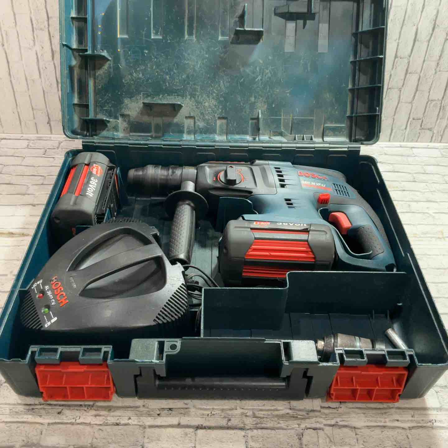 004★おすすめ商品★BOSCH バッテリーハンマドリル GBH36V-LIY 36V BOSCH SDS max 18V コードレスハンマードリル GBH18V-40CH