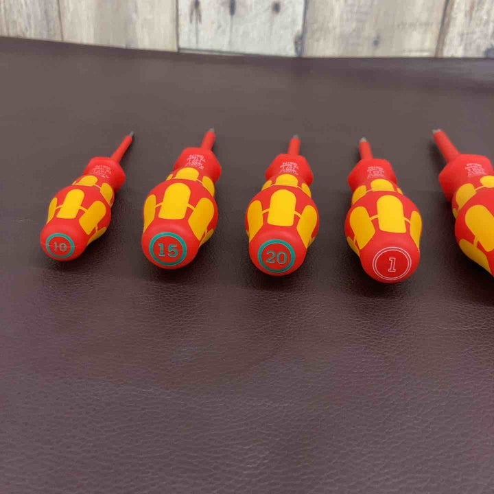 【中古美品】 WERA 絶縁ドライバーセット 160A 160iｘ4・160isｘ1・162iｘ2・167iｘ3 全9本 電工 1000V ブランド 工具 【東大和店】