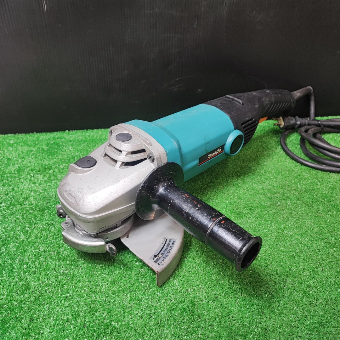 ☆マキタ(makita) 180mm電子ディスクグラインダ GA7011C【岩槻店】