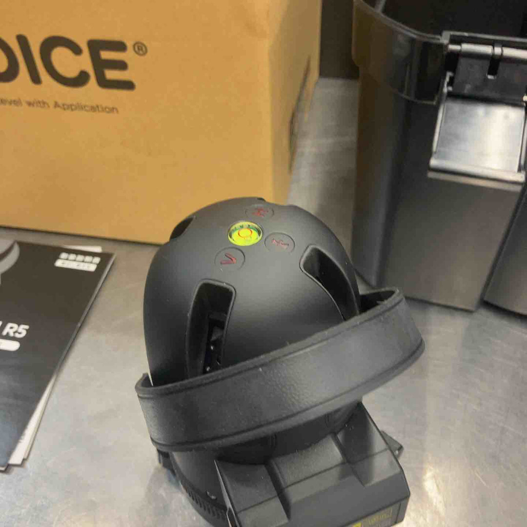 【未使用(店頭展示品)】◇VOICE レーザー墨出し器 5ラインレーザー Model-R5【東大和店】