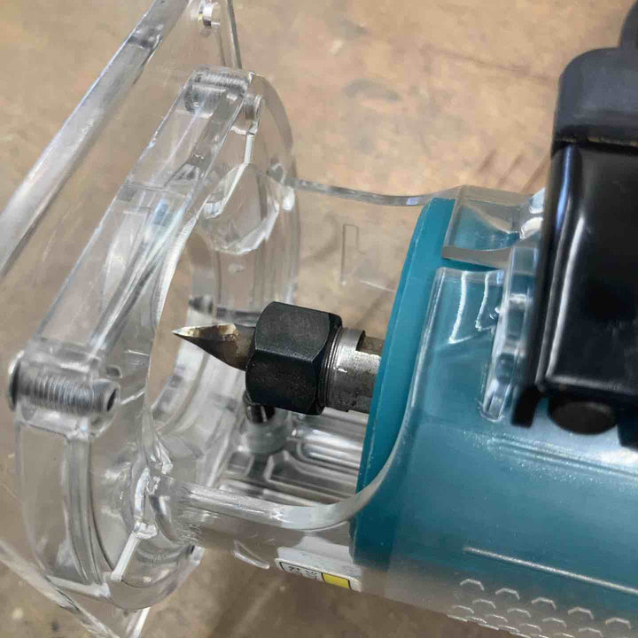 ☆マキタ(makita) 電子トリマ 3707FC【八潮店】