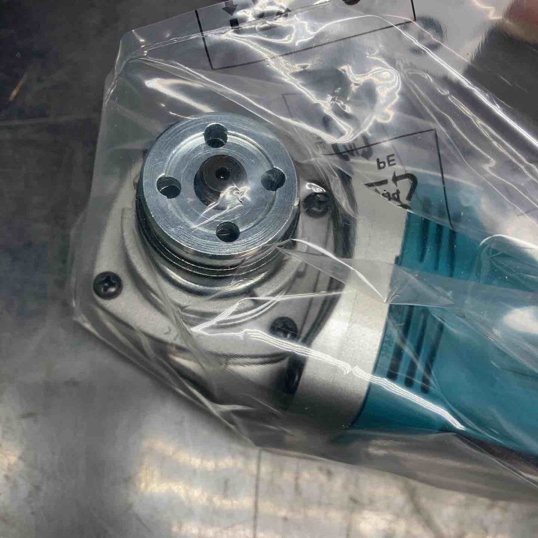 ☆マキタ(makita) 100mmコードレスディスクグラインダ GA404DZN (GA404DN)【川越店】