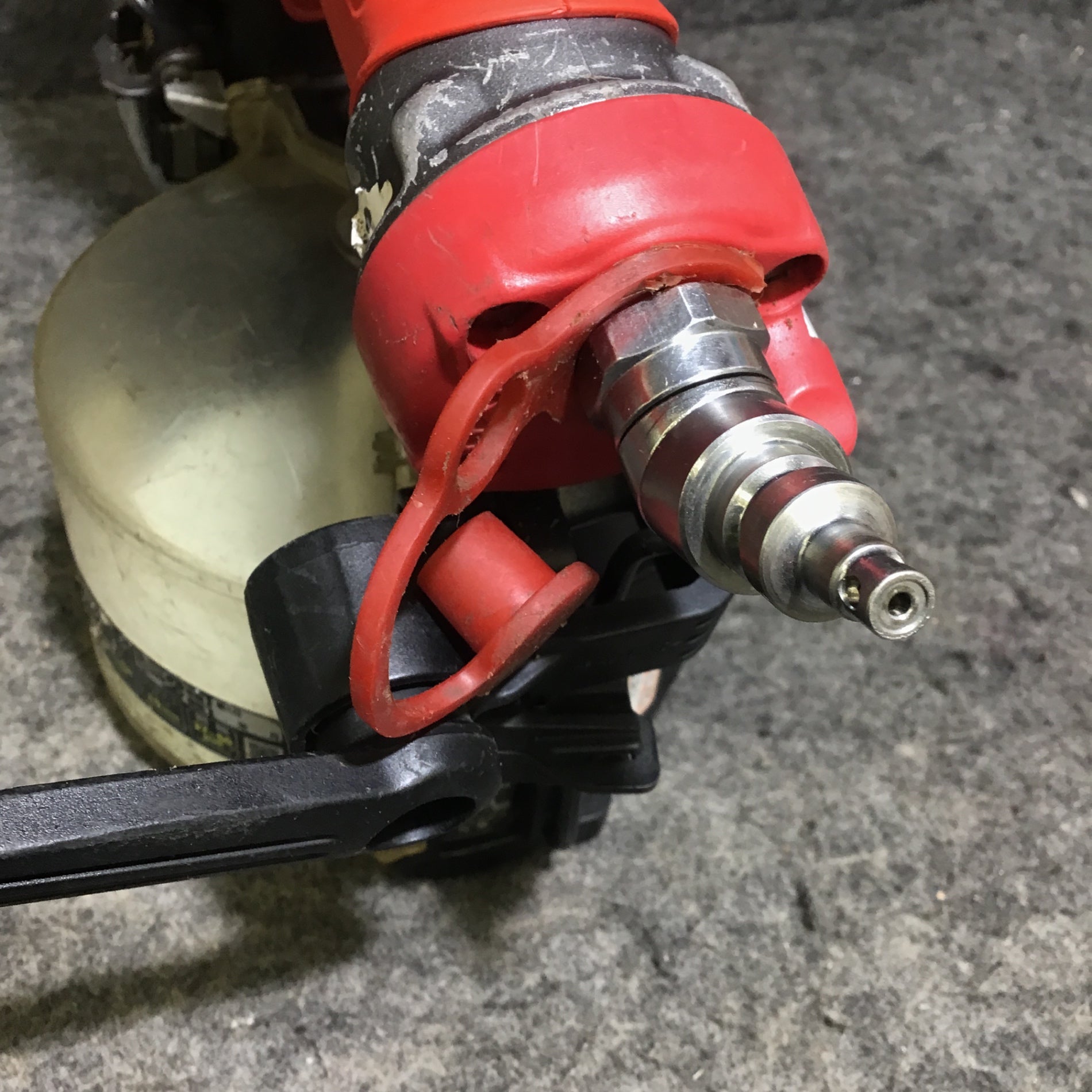 中古品】マックス(MAX) 高圧エア釘打ち機 HN-50N2(D) ※メーカにて