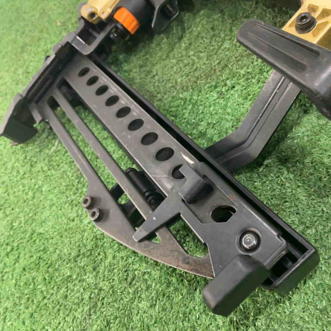 ★ハイコーキ(HIKOKI ※旧:日立工機) 高圧フロアタッカ N5004HMF 動作確認済【川口店】