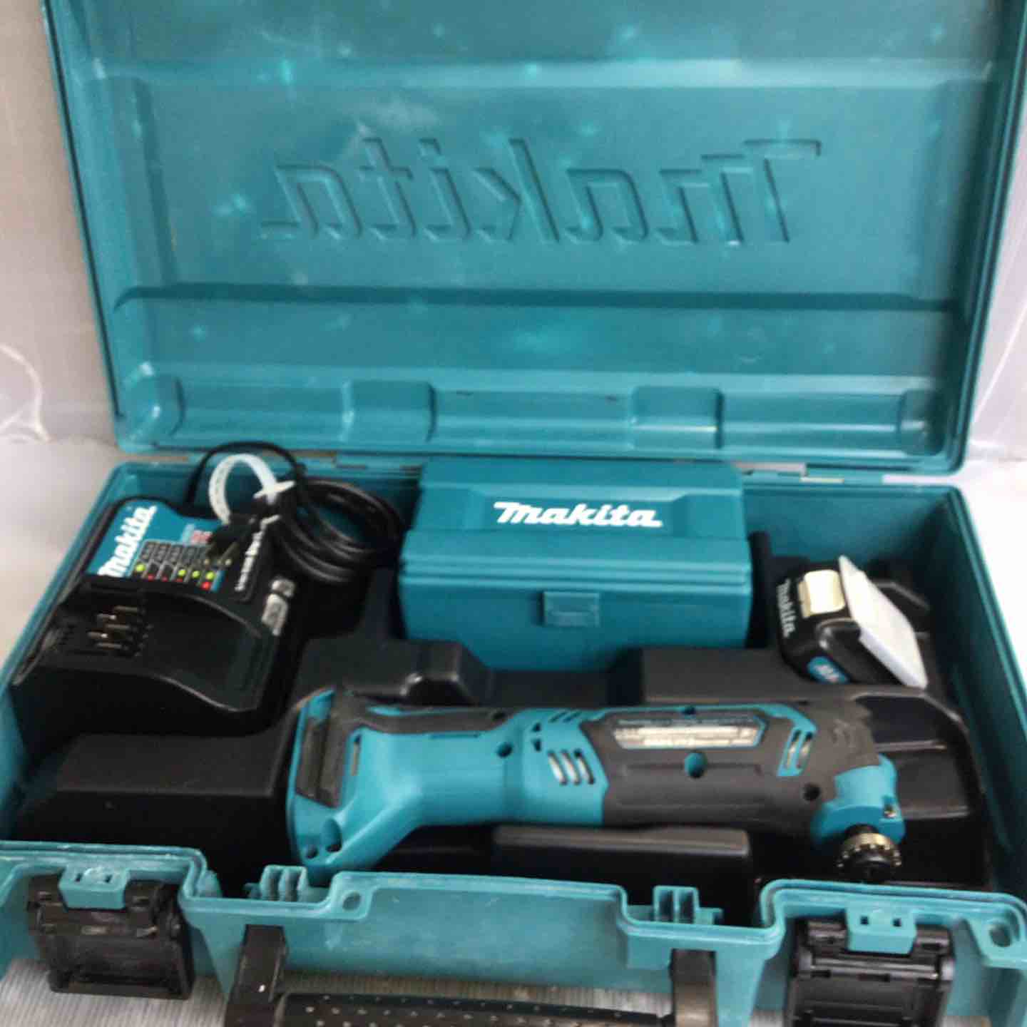 中古】 makitaマキタ 充電式マルチツール TM30DSH
