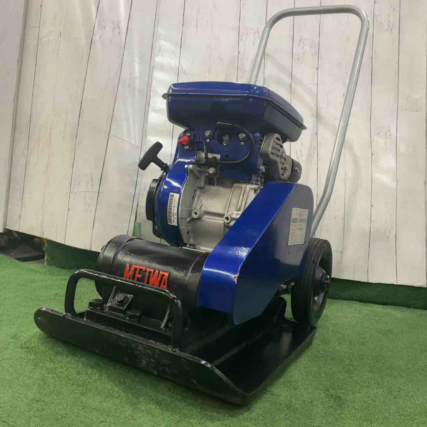 メイワ KP30 バイブロプレート【野田愛宕店】【店頭取引限定】【中古】ITOV8TD9BGD8 明和製作所 MEIWA コンパクター バイブロプレート 幅280×奥行800×高さ