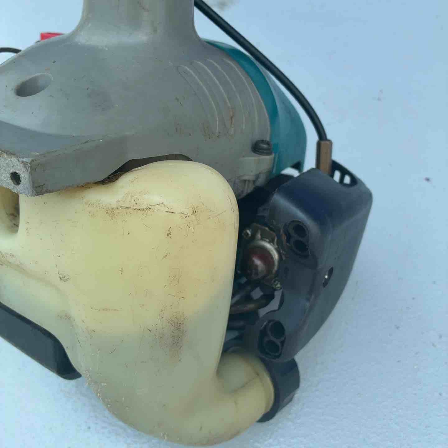 店頭受取り限定】マキタ(makita) エンジン刈払機 MEM264【藤沢店
