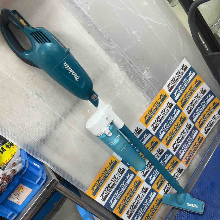 ☆マキタ(makita) コードレスクリーナ CL181FDZ【草加店】