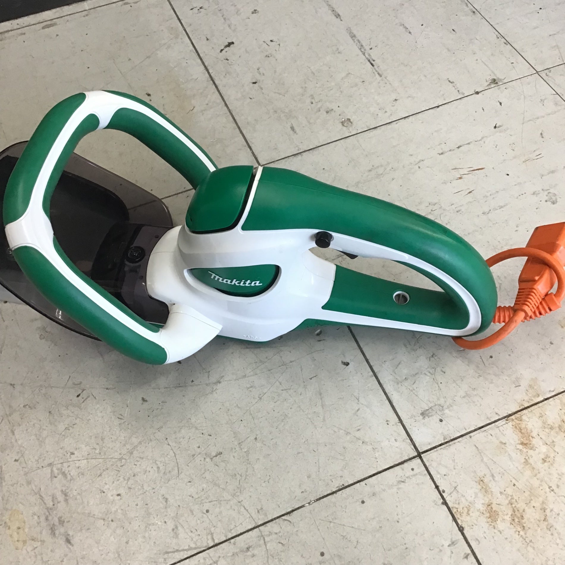 Makita 生垣バリカン MUH406 / マキタ / 400mm / 1円スタート / 即決 / 名古屋発■11-94 中古品 マキタ 400ｍｍ 生垣バリカン MUH406 （ろ-2） ☆未使用品