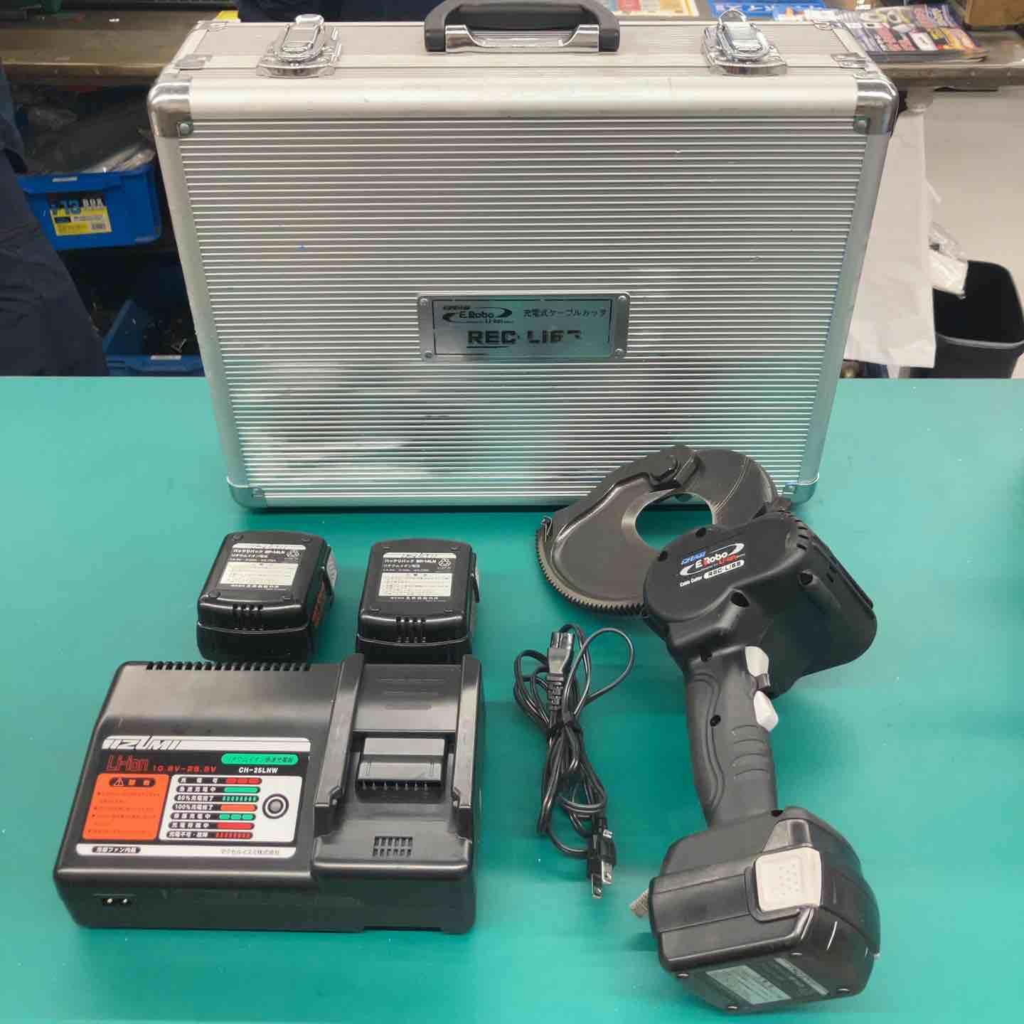 ◇泉 充電式ケーブルカッタ RECLI65【戸田店】 ◇泉 充電式ケーブルカッタ RECLI65【戸田店】 – アクトツール