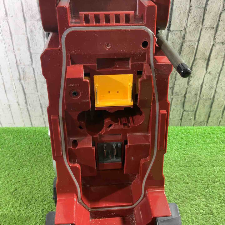 ◇マキタ(makita) コードレスラジオ MR108AR(限定色：オーセンティックレッド) 本体のみ【川口店】
