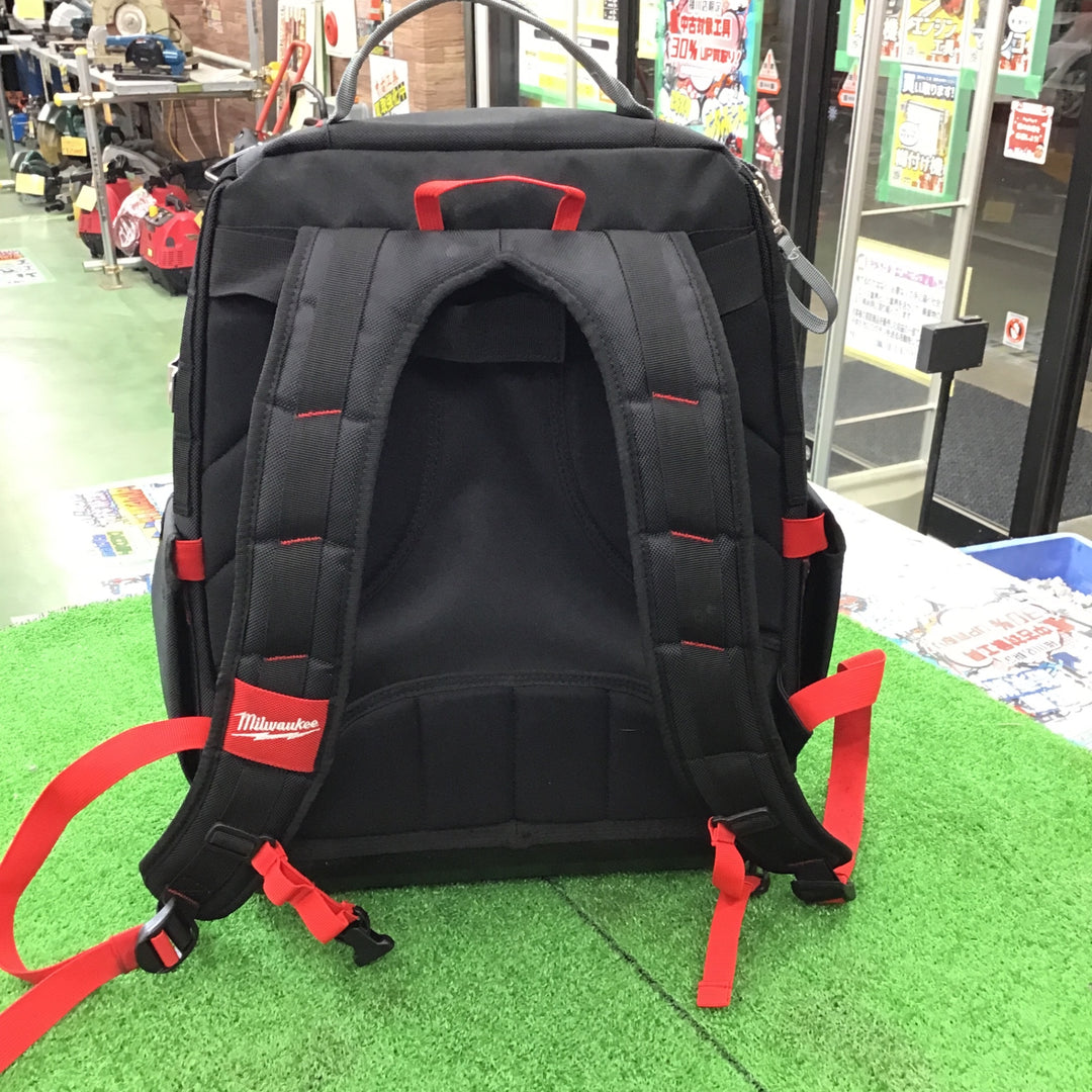 Milwaukee　ミルウォーキー パックアウト　バックパック 　PACKOUT　リュック　カバン　　【桶川店】