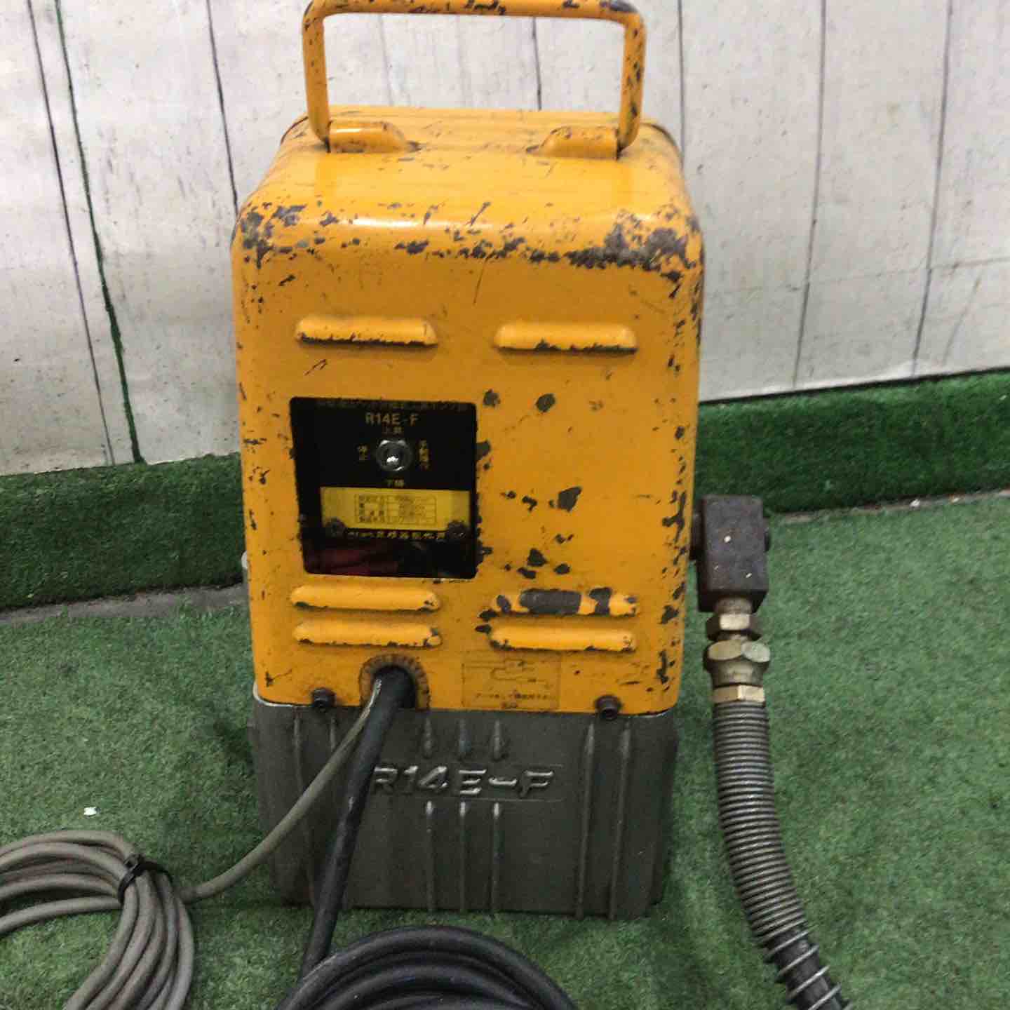 品】◇泉精器(IZUMI) 電動リモコン式油圧ポンプ R14E-F【川口店