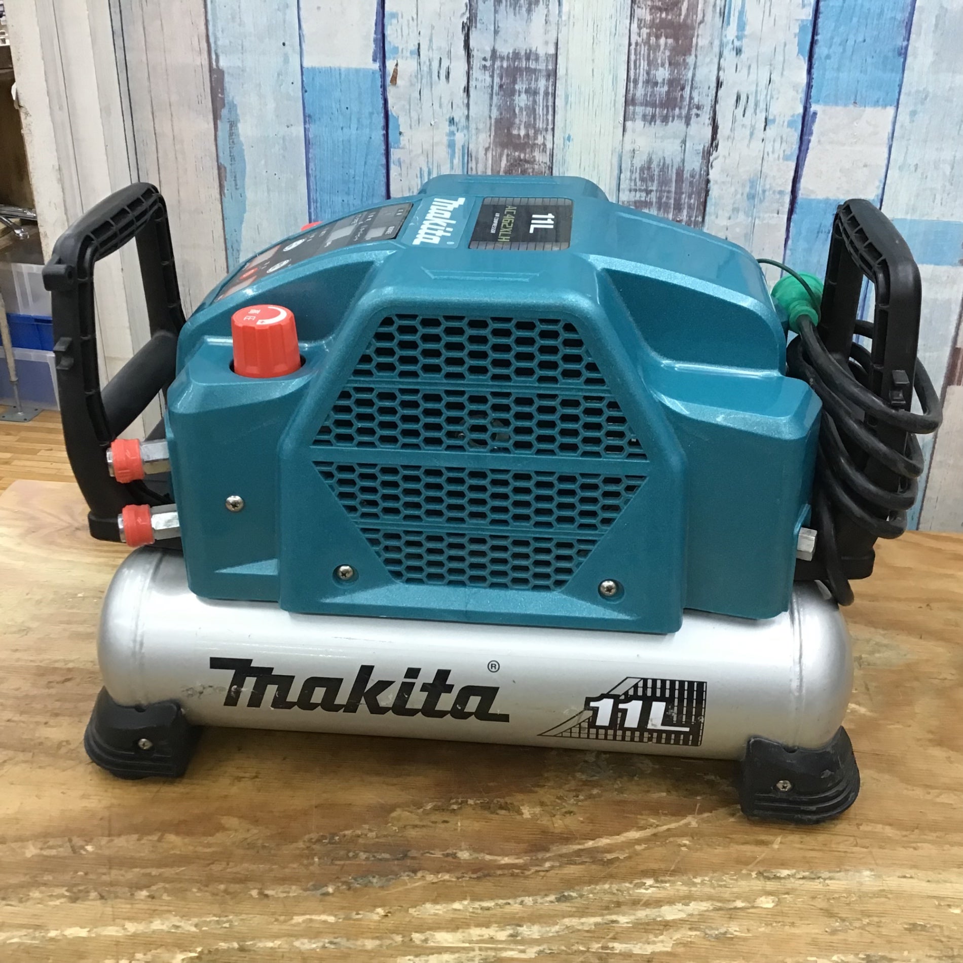 ☆マキタ(makita) 高圧専用エアコンプレッサー AC462XLH【柏店