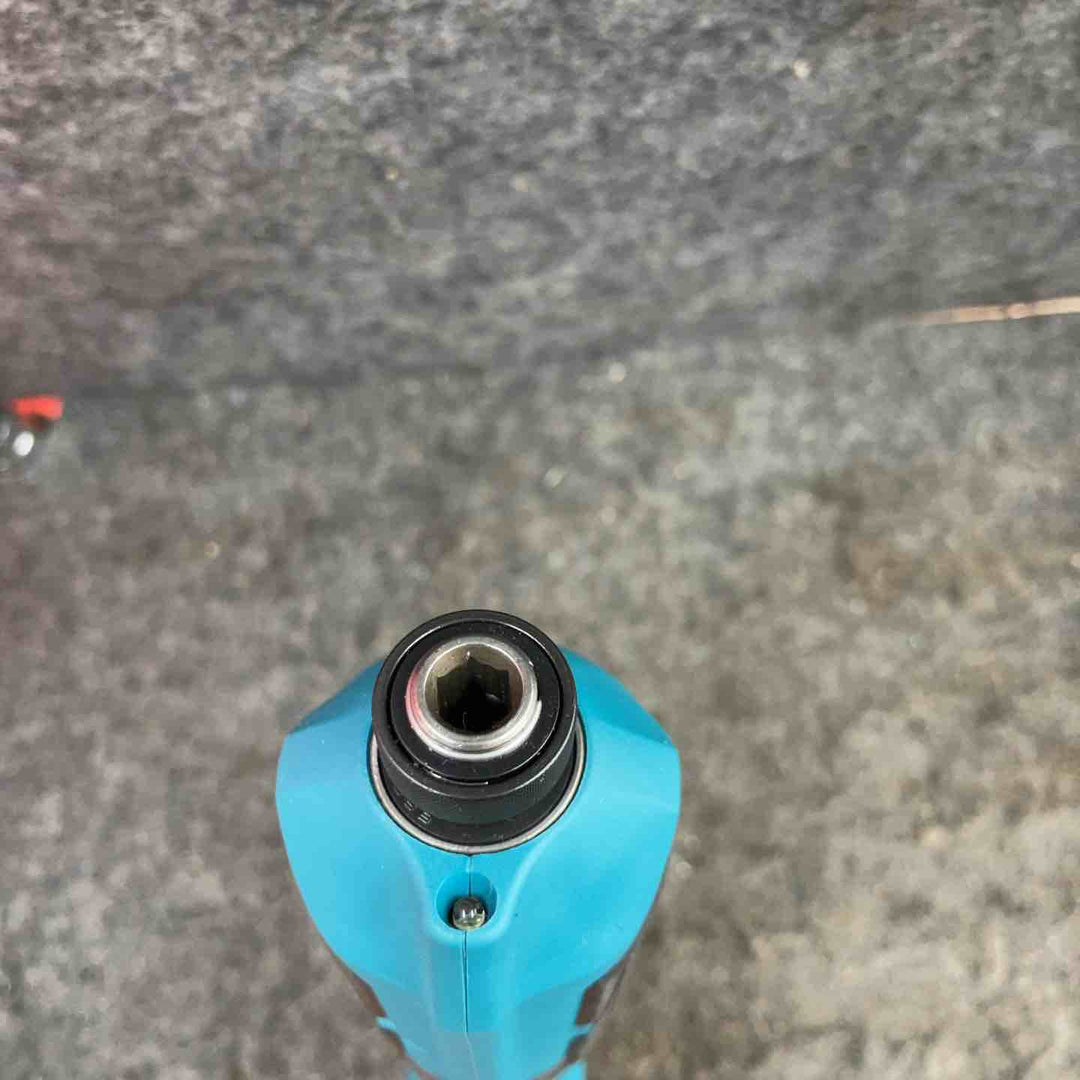 ★マキタ(makita) コードレスペンインパクトドライバー TD022DSHX ケース(7.2V1.5Ahバッテリー*2、充電器)【鴻巣店】