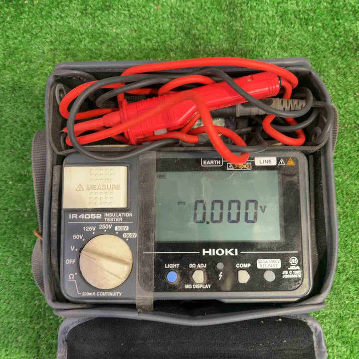 日置電機 絶縁抵抗計 (スイッチ付きリード付属) IR4052-11【町田店】