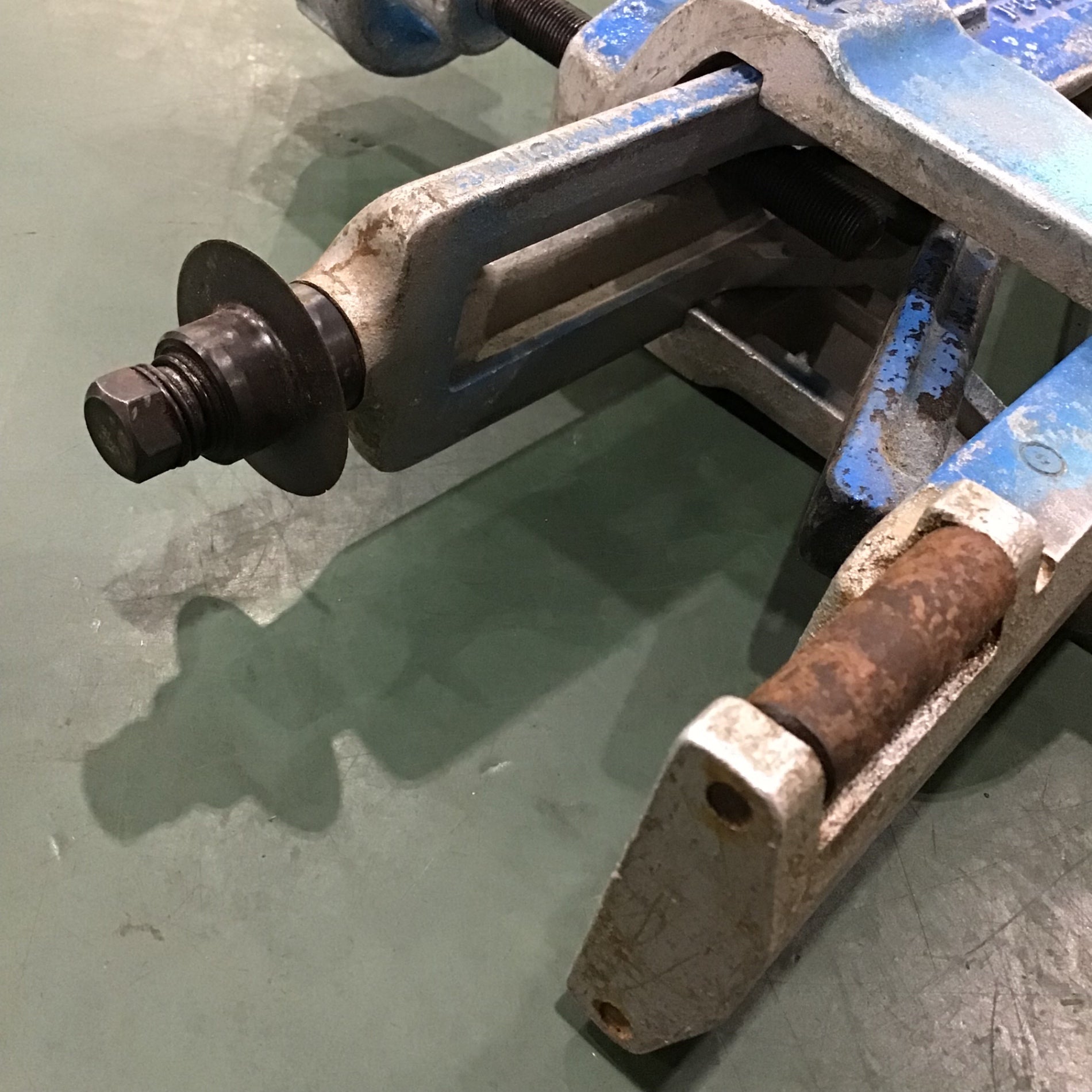 MCC内径パイプカッター IPC-100 楽天市場】MCC 内径パイプカッター IPC-0100 直角カット IPC-100