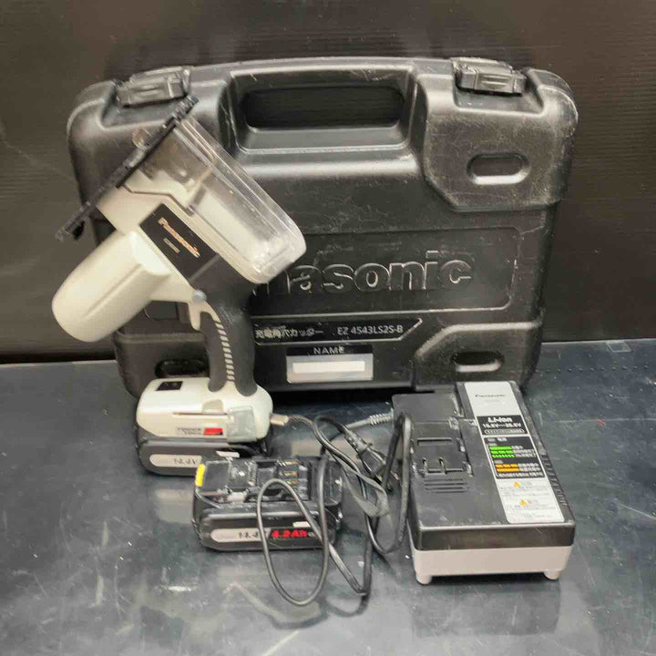 パナソニック(Panasonic) コードレス角穴カッター EZ4543LS2S-B【川越店】