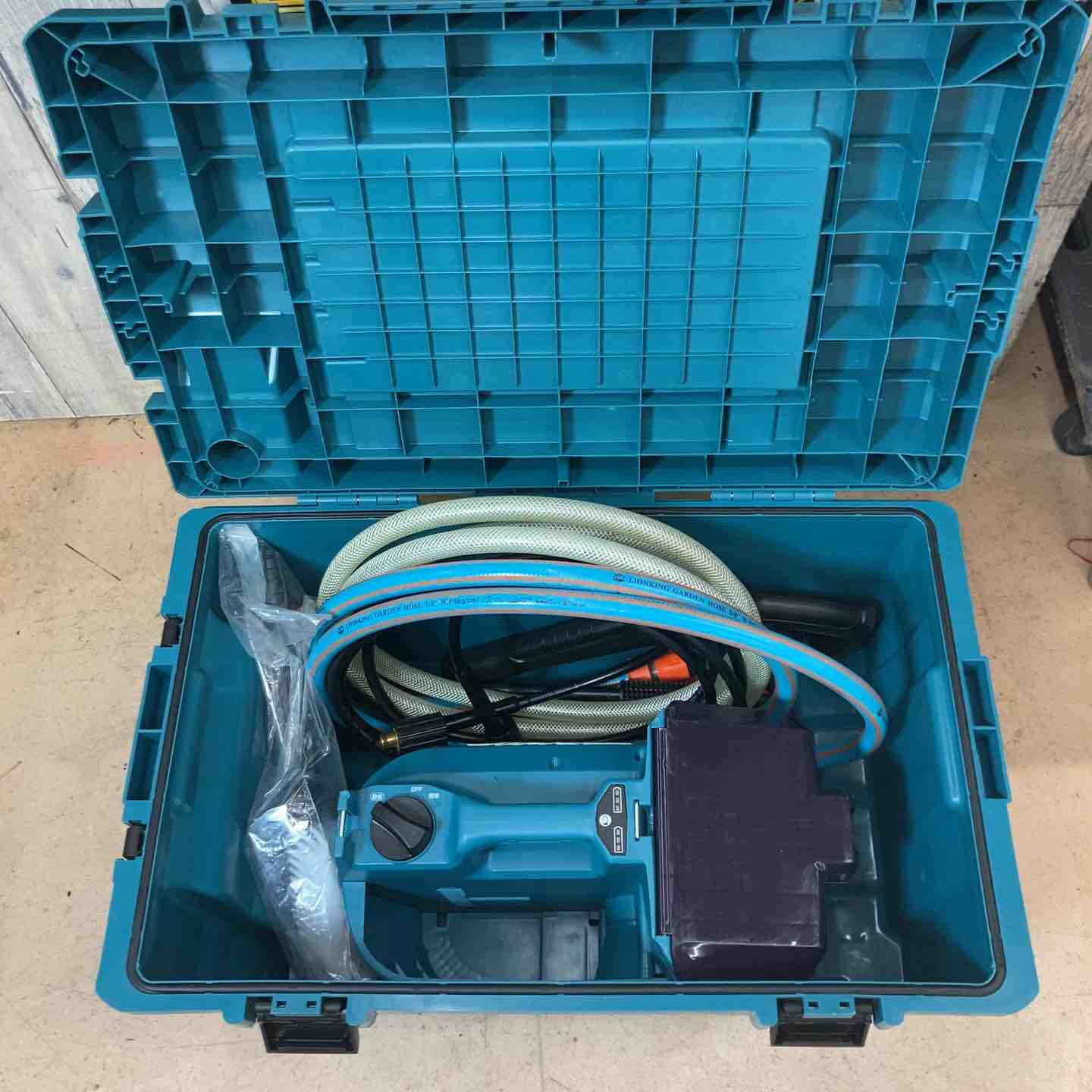中古品◆マキタ コードレス高圧洗浄機 MHW08DZK◆O◆ITPG9G3PP04A 中古品】 マキタ(makita) 36V コードレス高圧洗浄機 MHW080DZK 本体