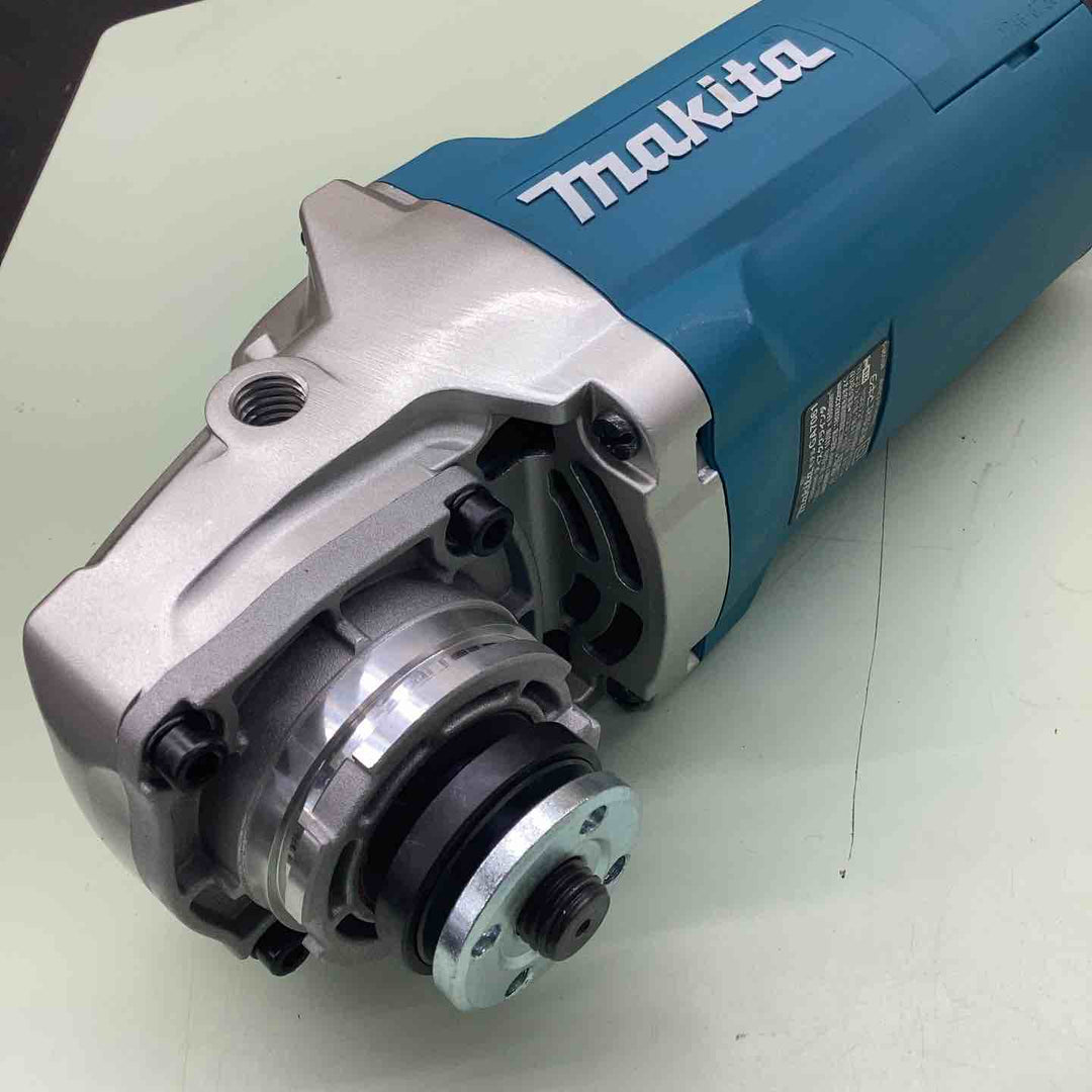 マキタ(makita) 180mm 100V ディスクグラインダ GA7061F 低振動 高耐久 最大出力2,200W サイドグリップ スーパージョイントシステム 【越谷店】