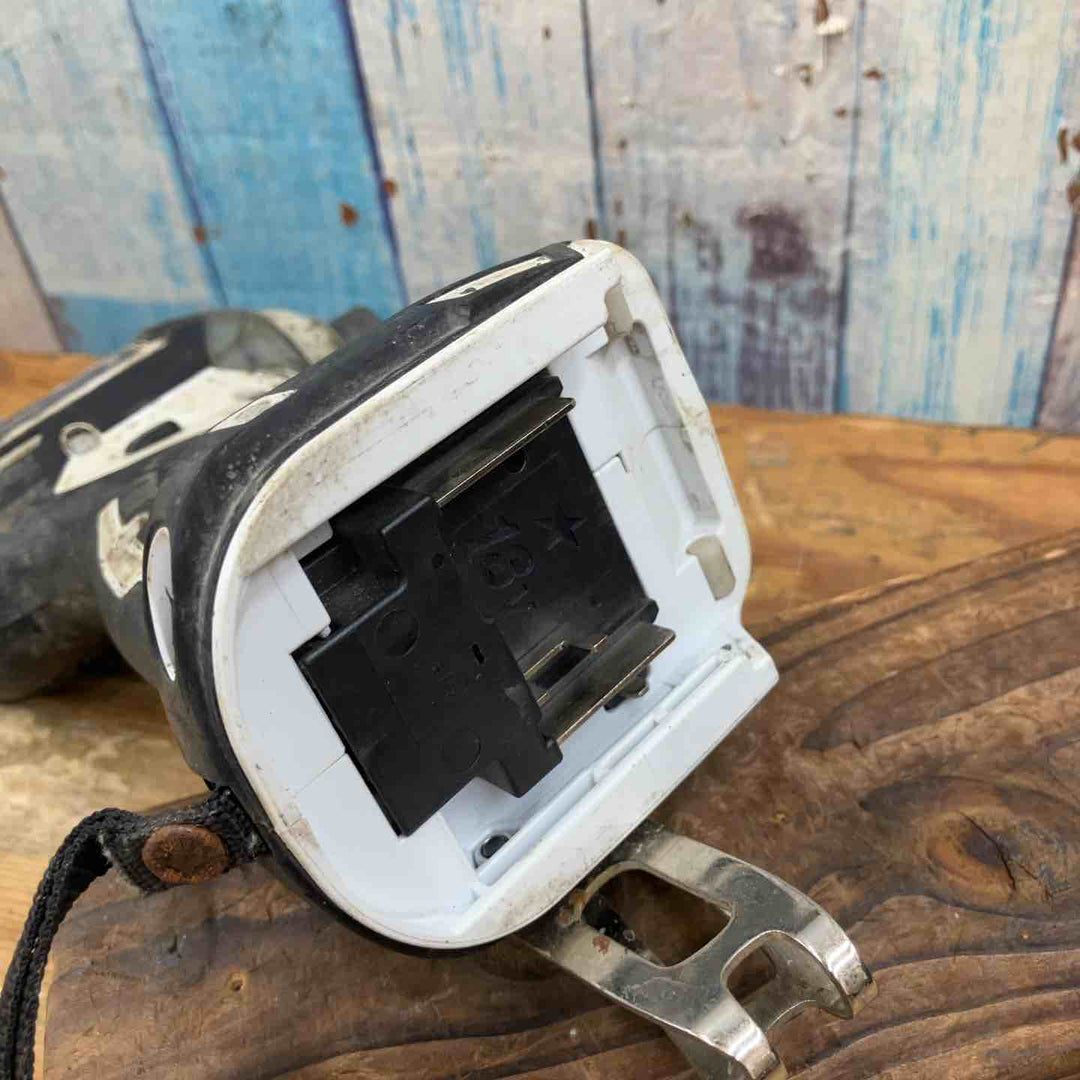 【中古品】★マキタ(makita) コードレスインパクトドライバー TD147DRFXW 18V セット 使用感強め【柏店】