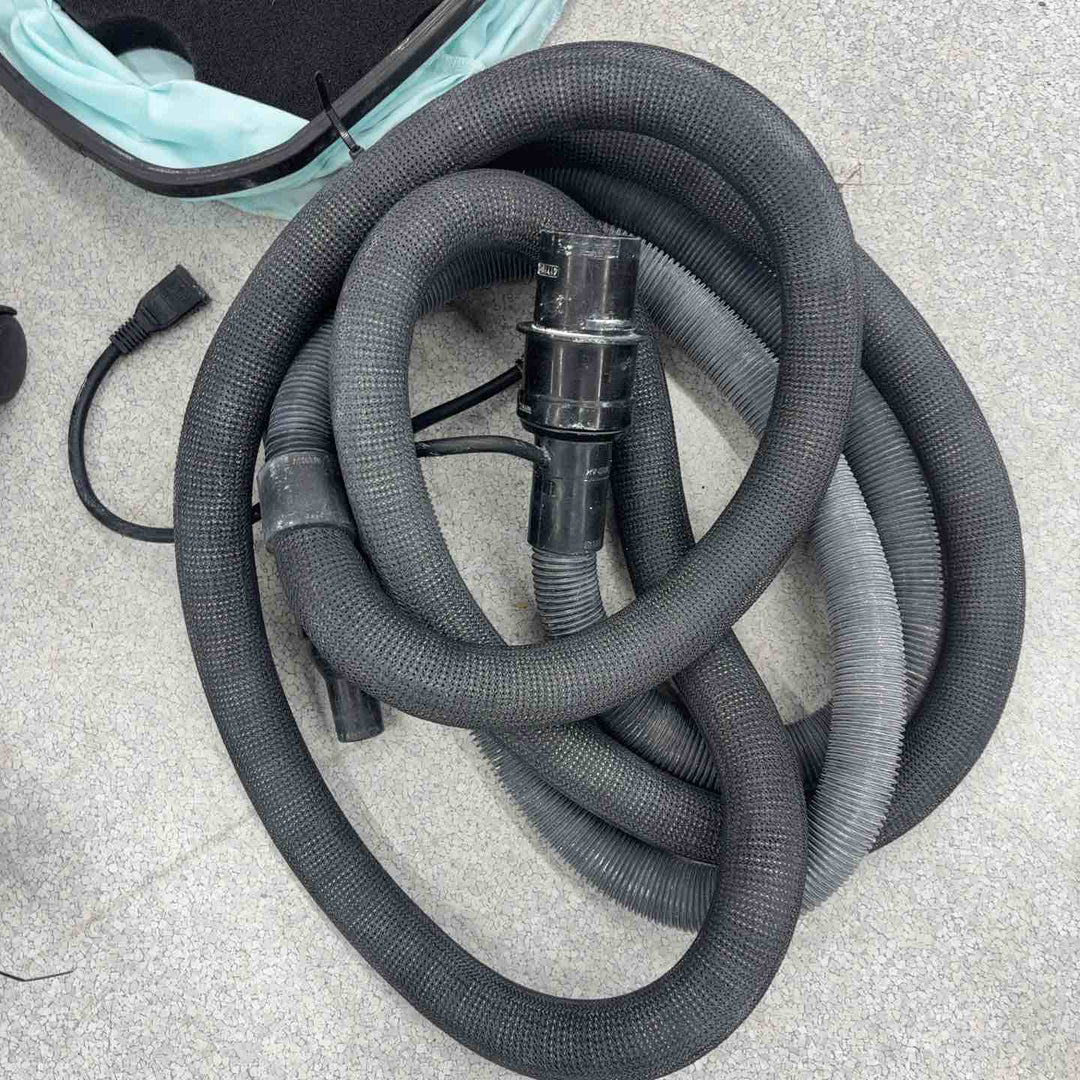 ★マキタ(makita) 集じん機 乾式 VC0840【八潮店】