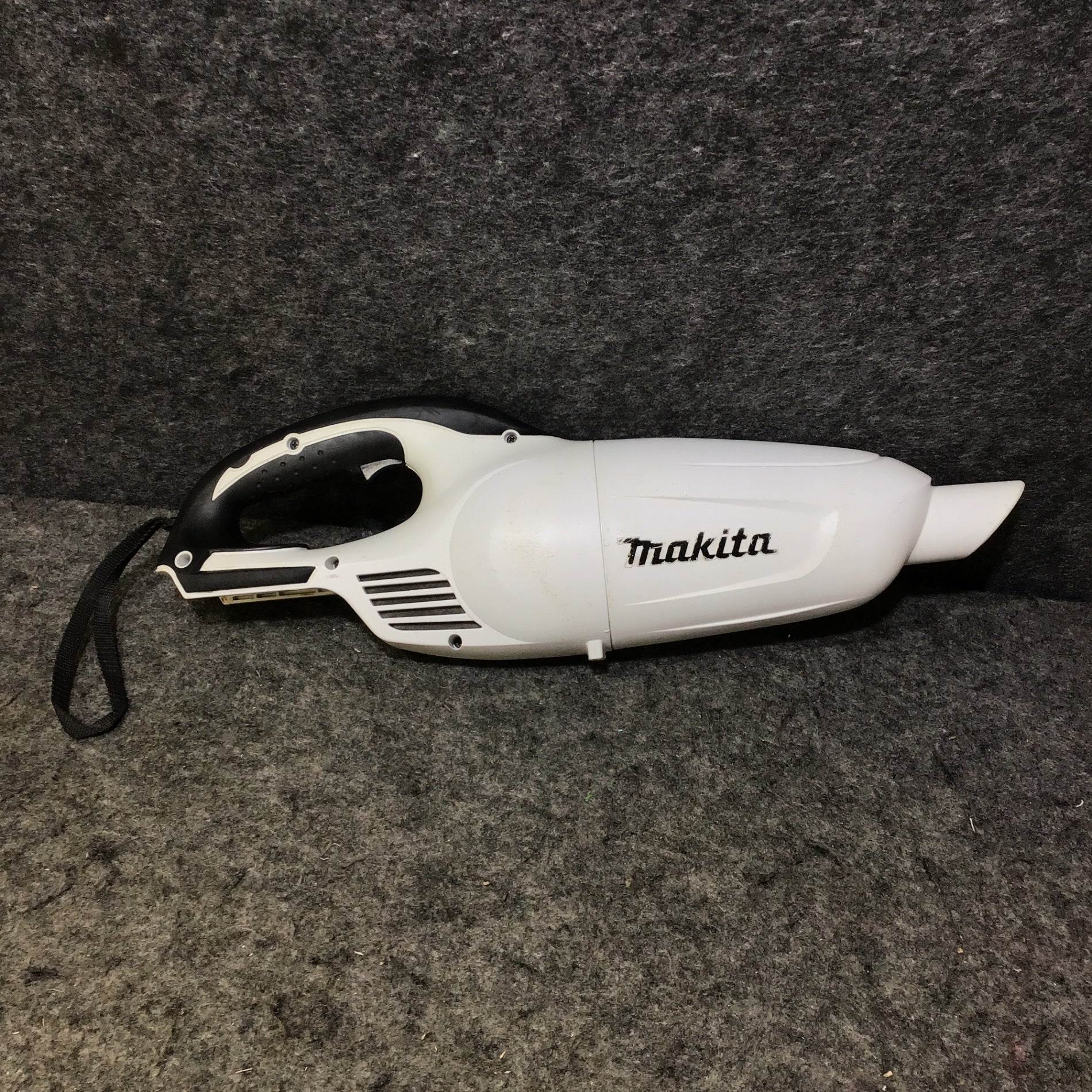 ○マキタ(makita) コードレスクリーナー CL180FDZW【桶川店】 – アクト