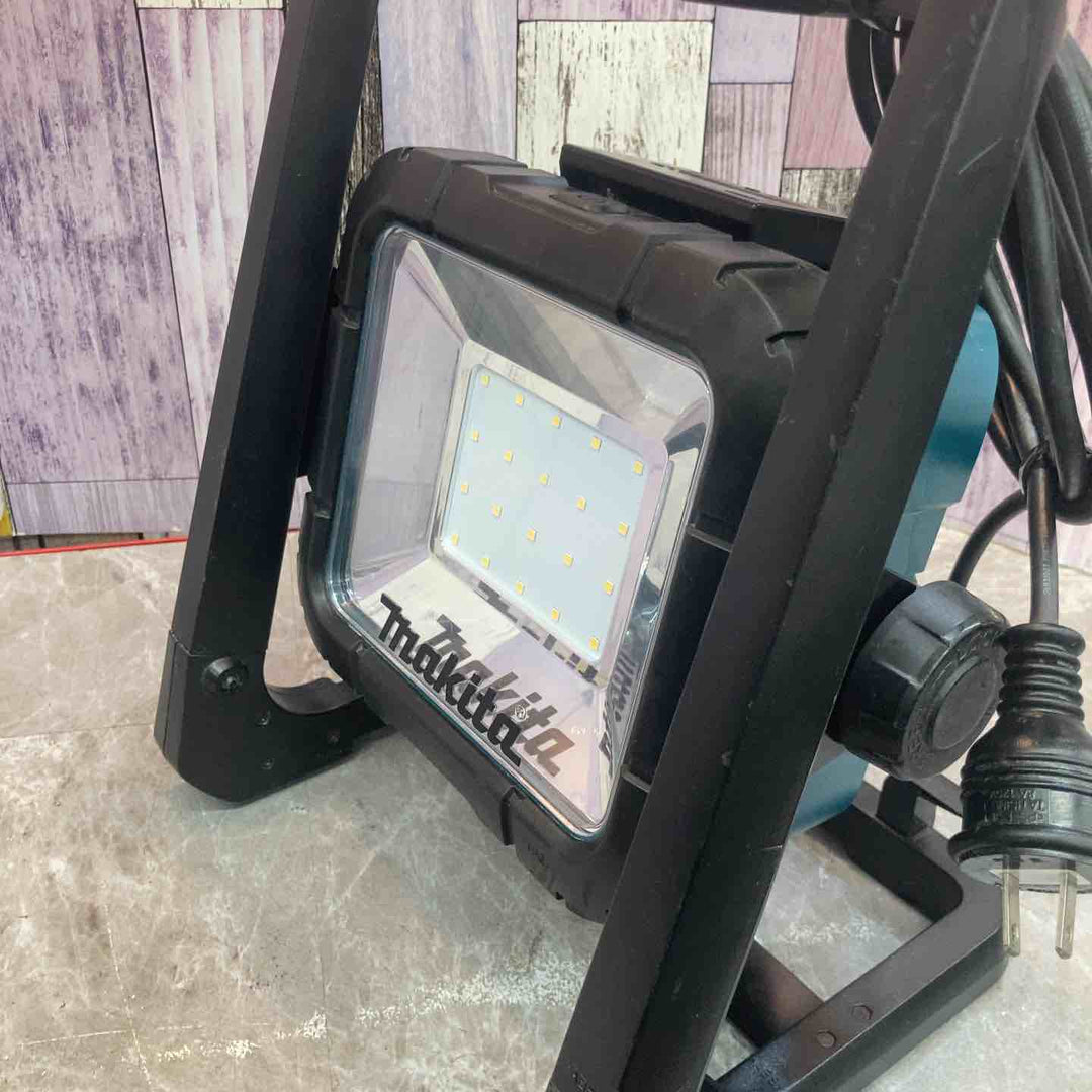★マキタ(makita) コードレスLEDスタンドライト ML805【八潮店】