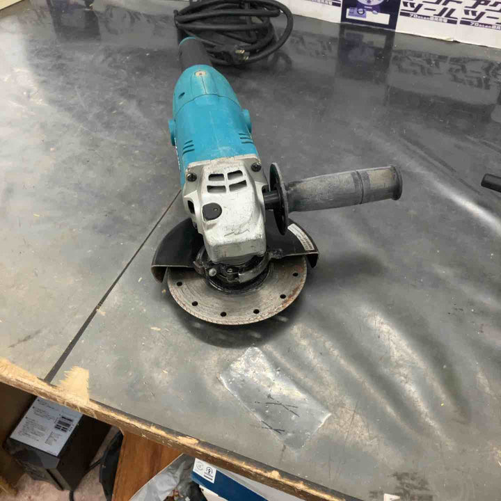 【中古品】マキタ(makita) 150mm電子ディスクグラインダ GA6021C【所沢店】