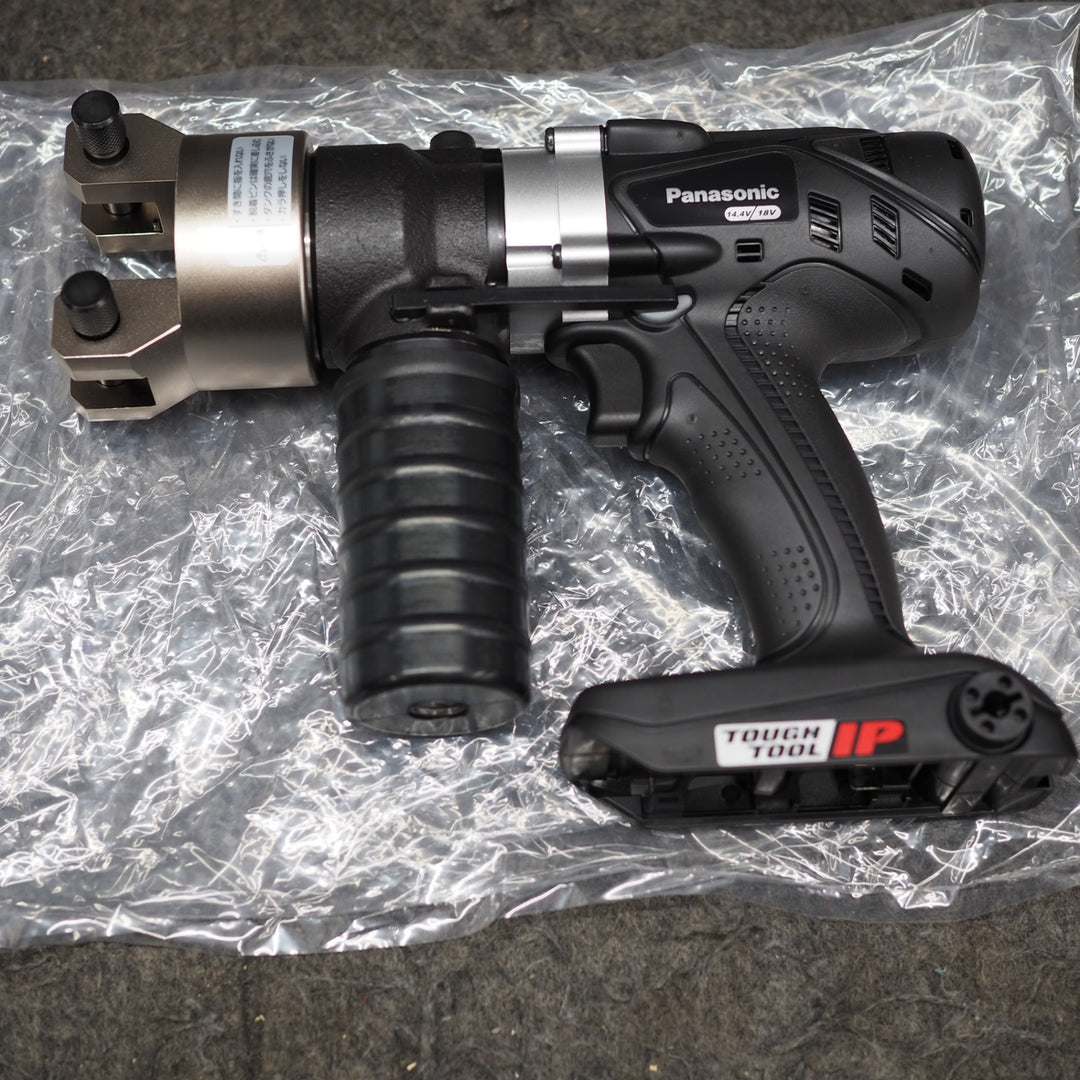 【未使用品】パナソニック/Panasonic コードレス圧着器 EZ46A4K-B【鴻巣店】