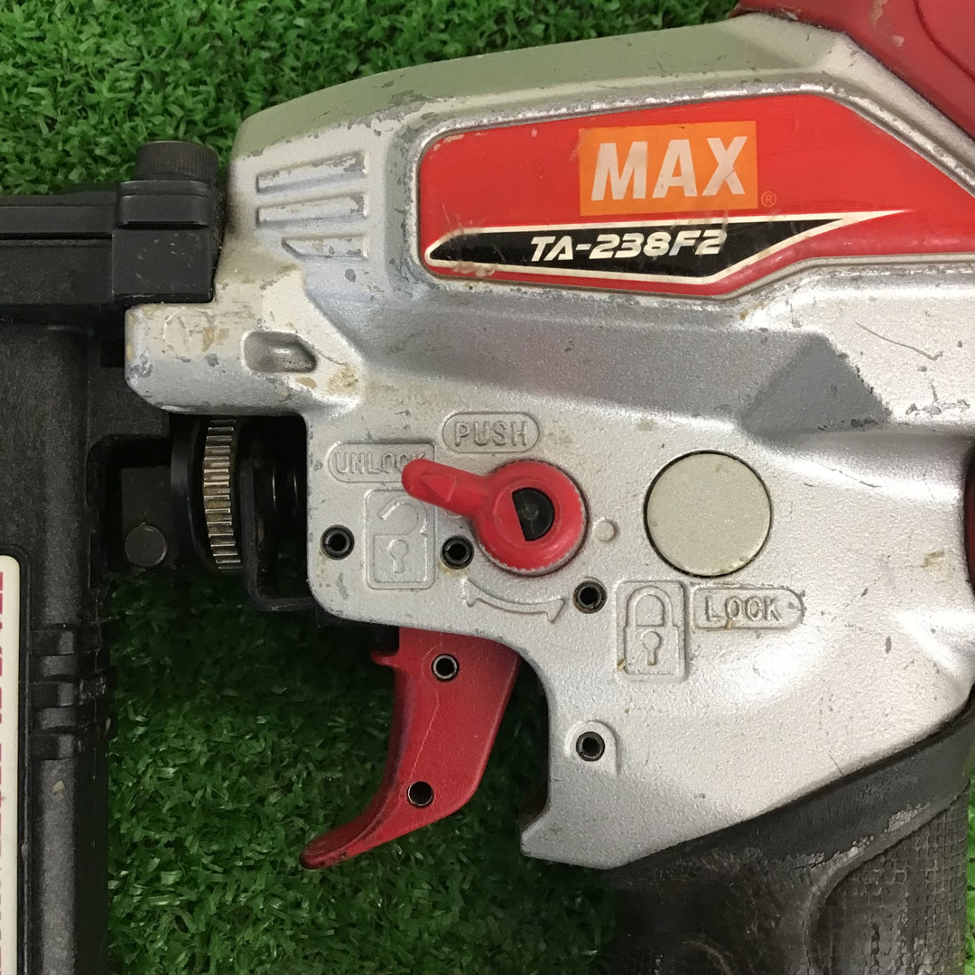 【中古品】マックス/MAX 常圧フロアタッカ TA-238F2(D)/4MAフロア 【鴻巣店】