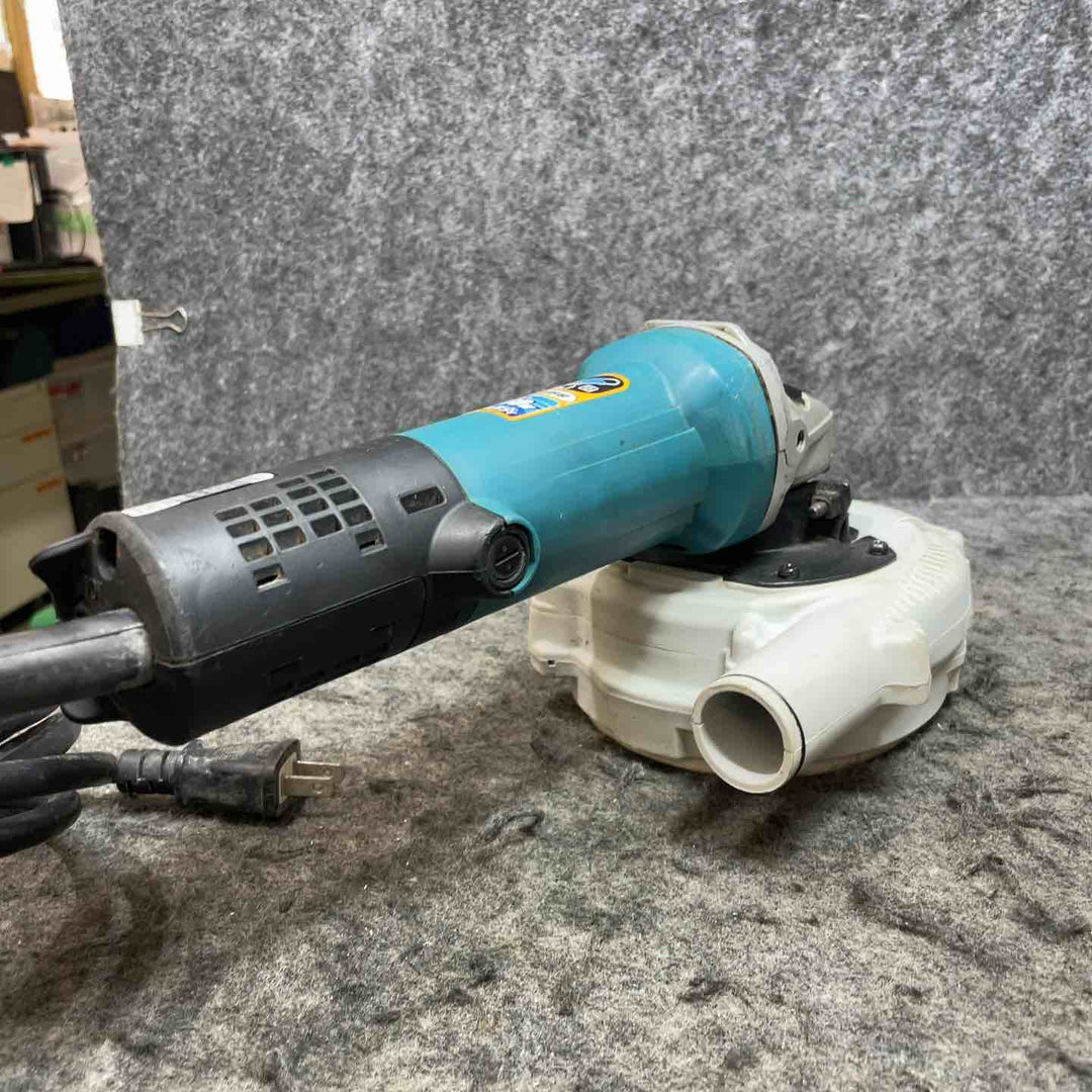 マキタ(makita) 100mmディスクグラインダ 9533B 集塵アタッチメント付【桶川店】