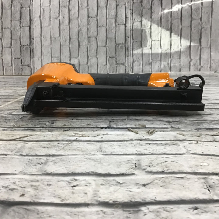 マックス(MAX) 常圧フィニッシュネイラ 型式不明 TA-35A/F35MOと思われます【川口店】