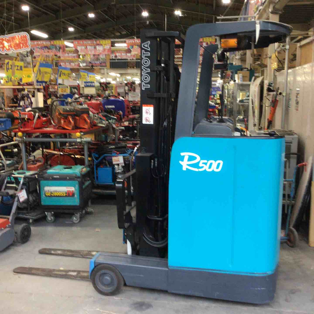 【店頭受取り限定】トヨタ/TOYOTA バッテリー フォークリフト R500 荷重 900kg 爪 800mm【川口店】