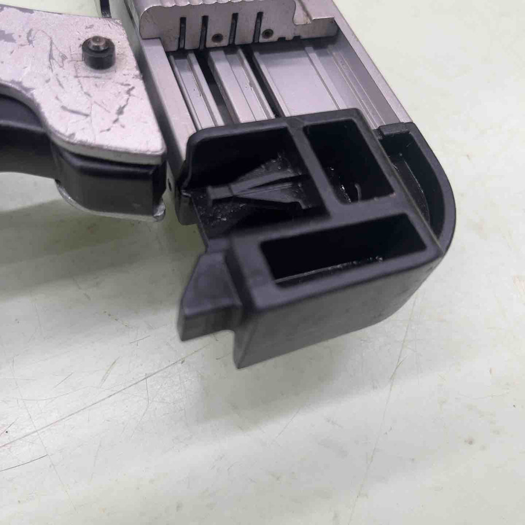 makita AF351 常圧 35mm ピンカッタ エアタッカー 動作確認済【草加店】