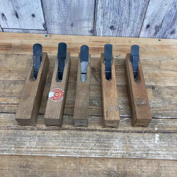 【中古品】 利弘・吏・伊之？・友？・作者不明 鉋5個セット 鉋 かんな カンナ 和工具 大工道具 鑿 のみ 鋸 のこ 【東大和店】