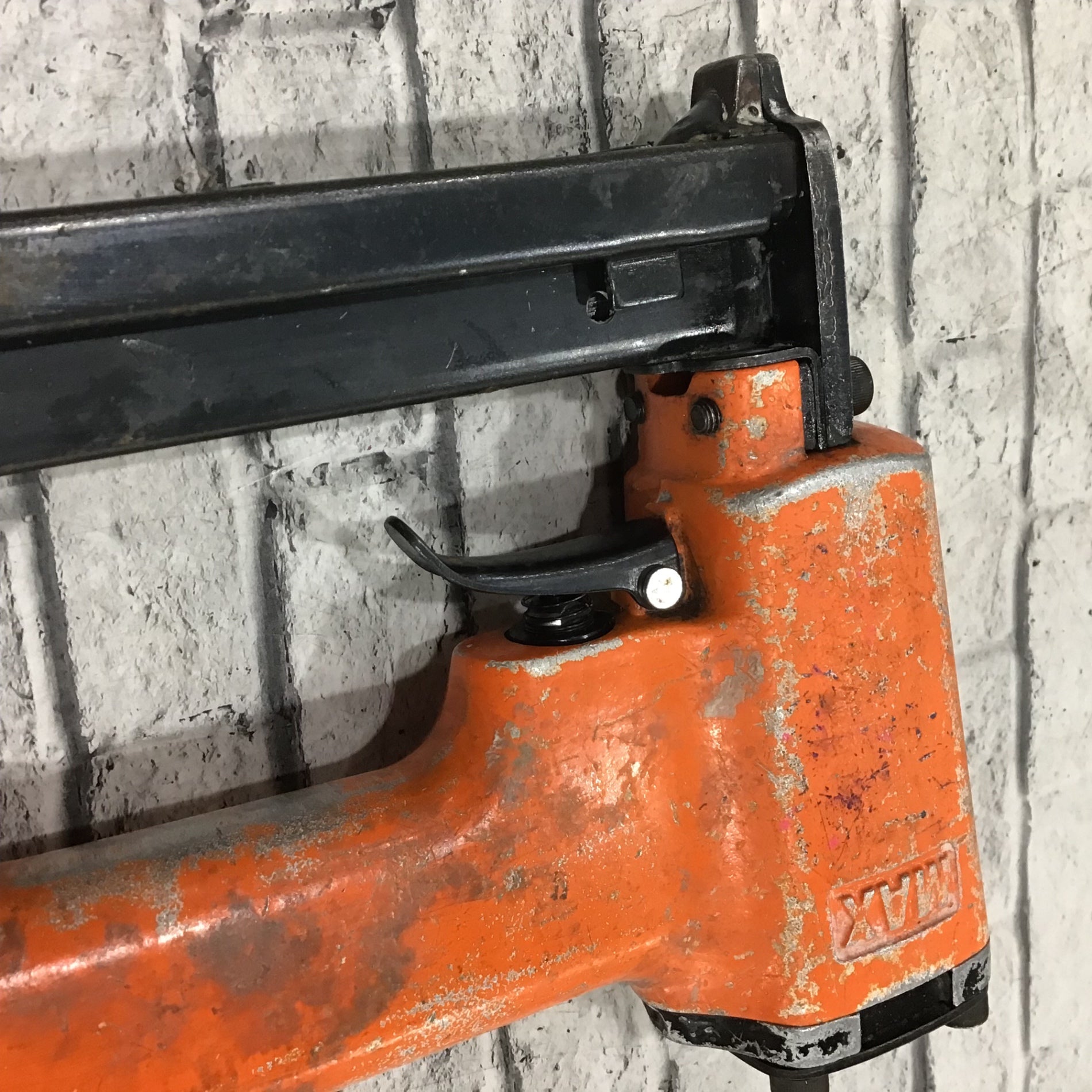 MAX TA-20A/422J 常圧エアタッカ【市川行徳店】【店頭取引限定】【中古】管理番号：ITZHZO8BDAKO 中古品】 マックス(MAX) 常圧エアタッカ TA-20A/422Jキュウオン 【藤沢