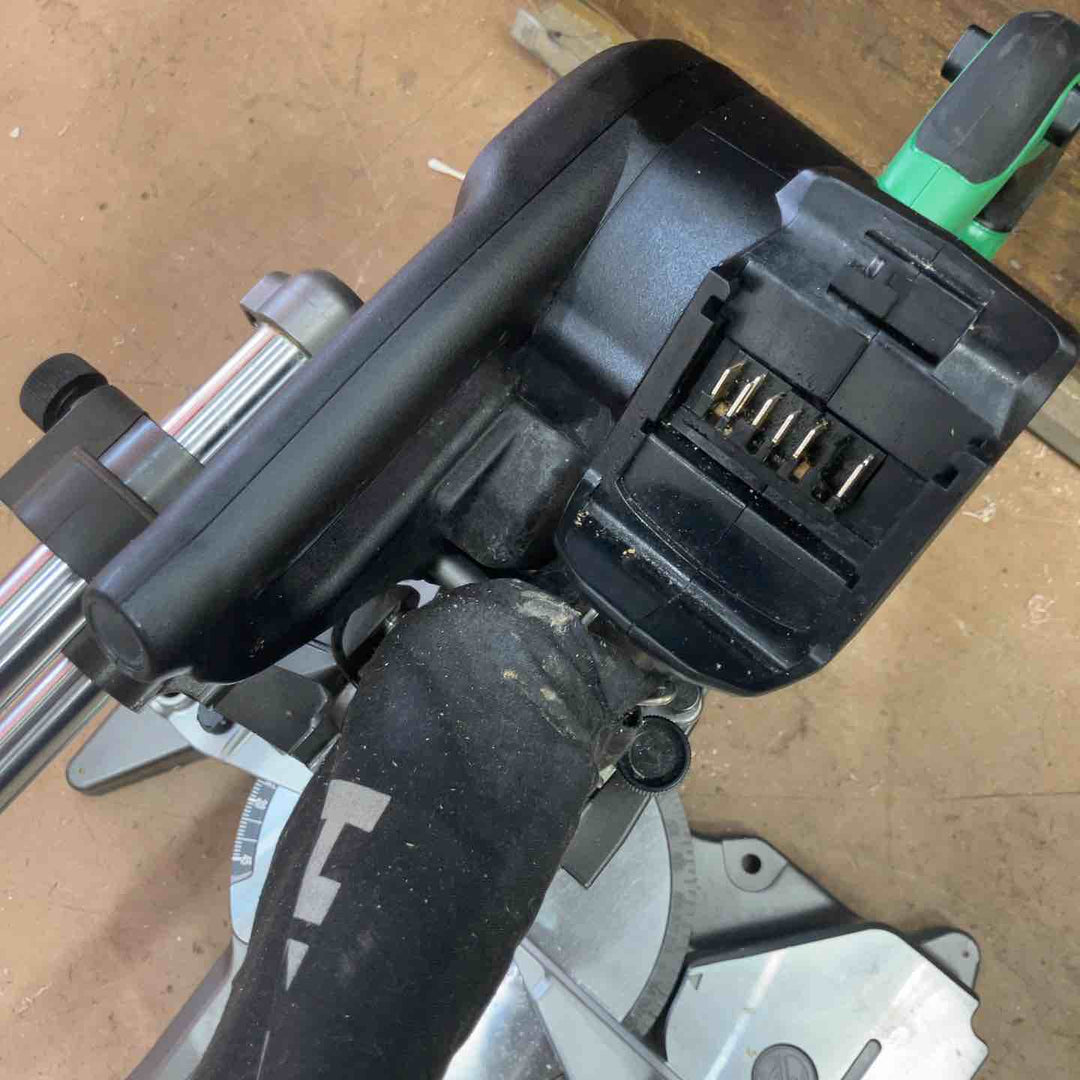 ★ハイコーキ(HIKOKI ※旧:日立工機) コードレス卓上スライド丸のこ C3606DRB(K)(NN) ※バッテリー1個付き(BSL36A18BX) 【草加店】