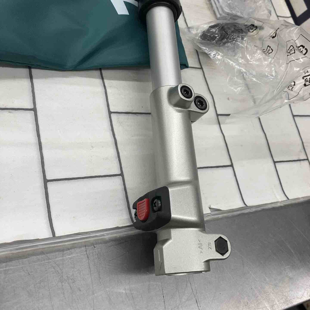 ★マキタ(makita) コードレススプリットモーター MUX01GZ【所沢店】