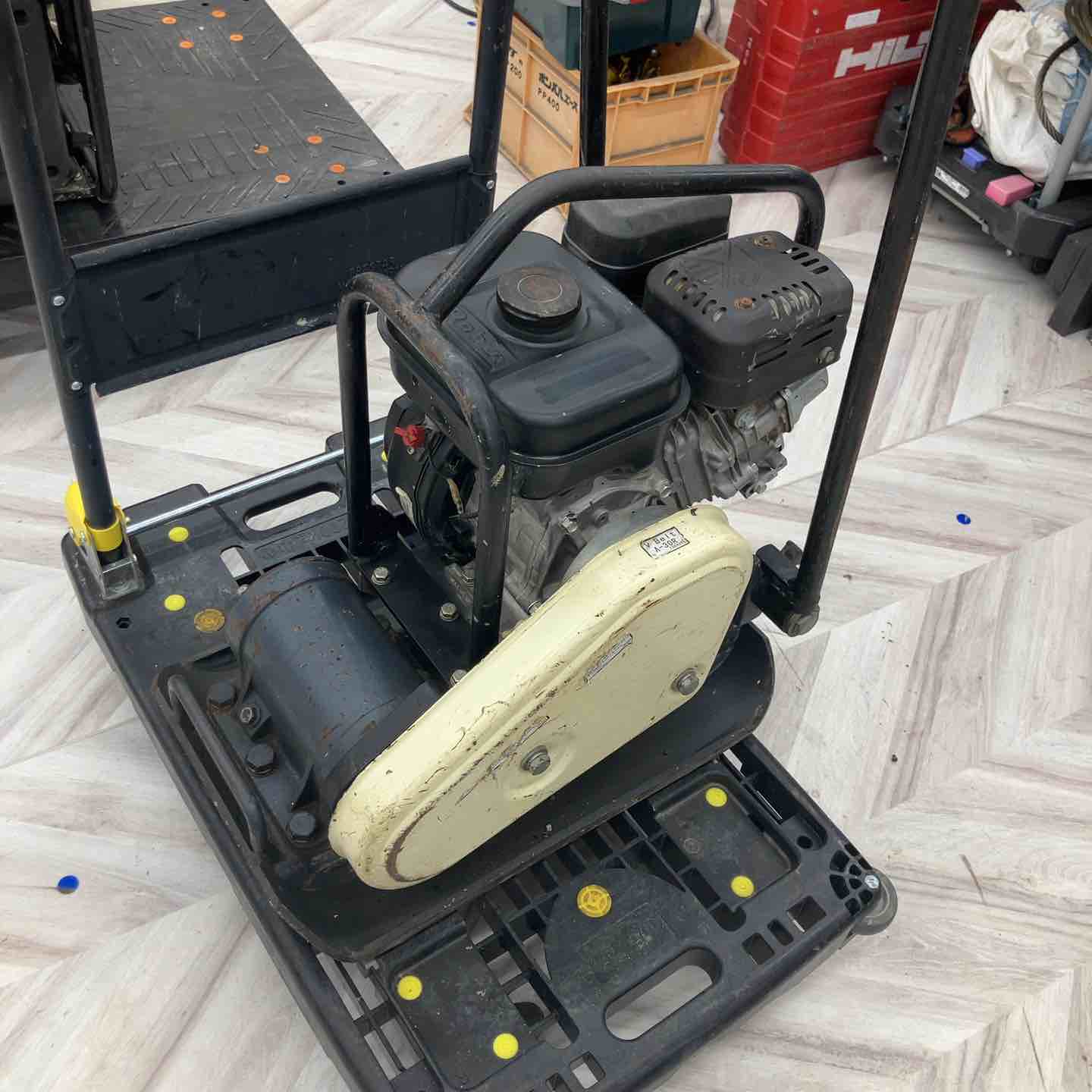 meiwa 明和製作所 エンジンプレートコンパクター KP60A 振動プレート 明和製作所 プレート KP60A 転圧プレート 転圧機 ランマ ランマー