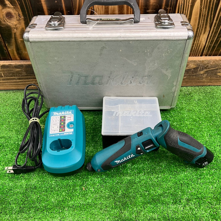 ☆マキタ(makita) 充電式ペンインパクトドライバ TD021DS【桶川店】