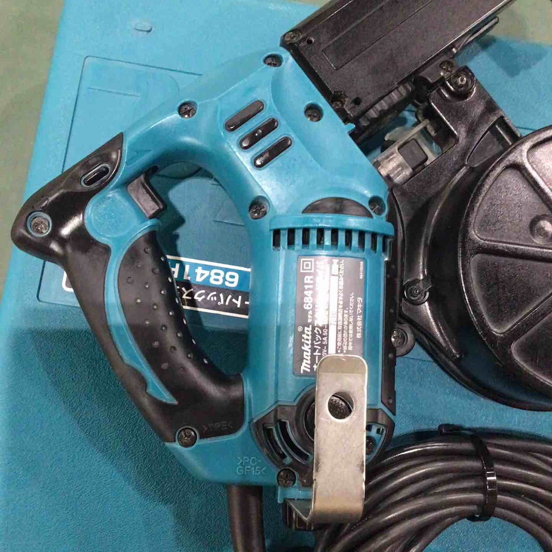 ☆マキタ(makita) オートパックスクリュードライバー 6841R【川口店】