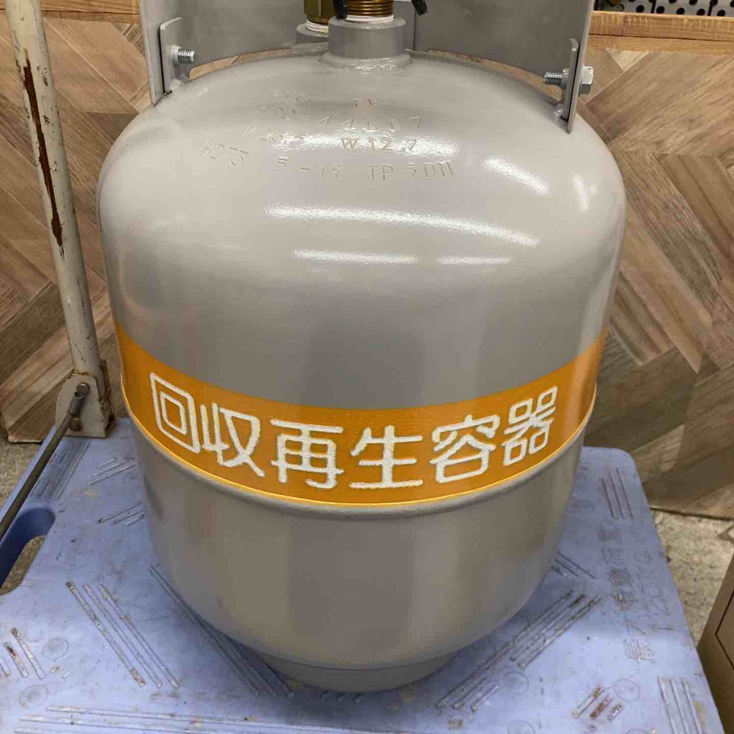 アサダ ASADA フロン回収ボンベ フロートセンサー付き 24L TF057【八潮