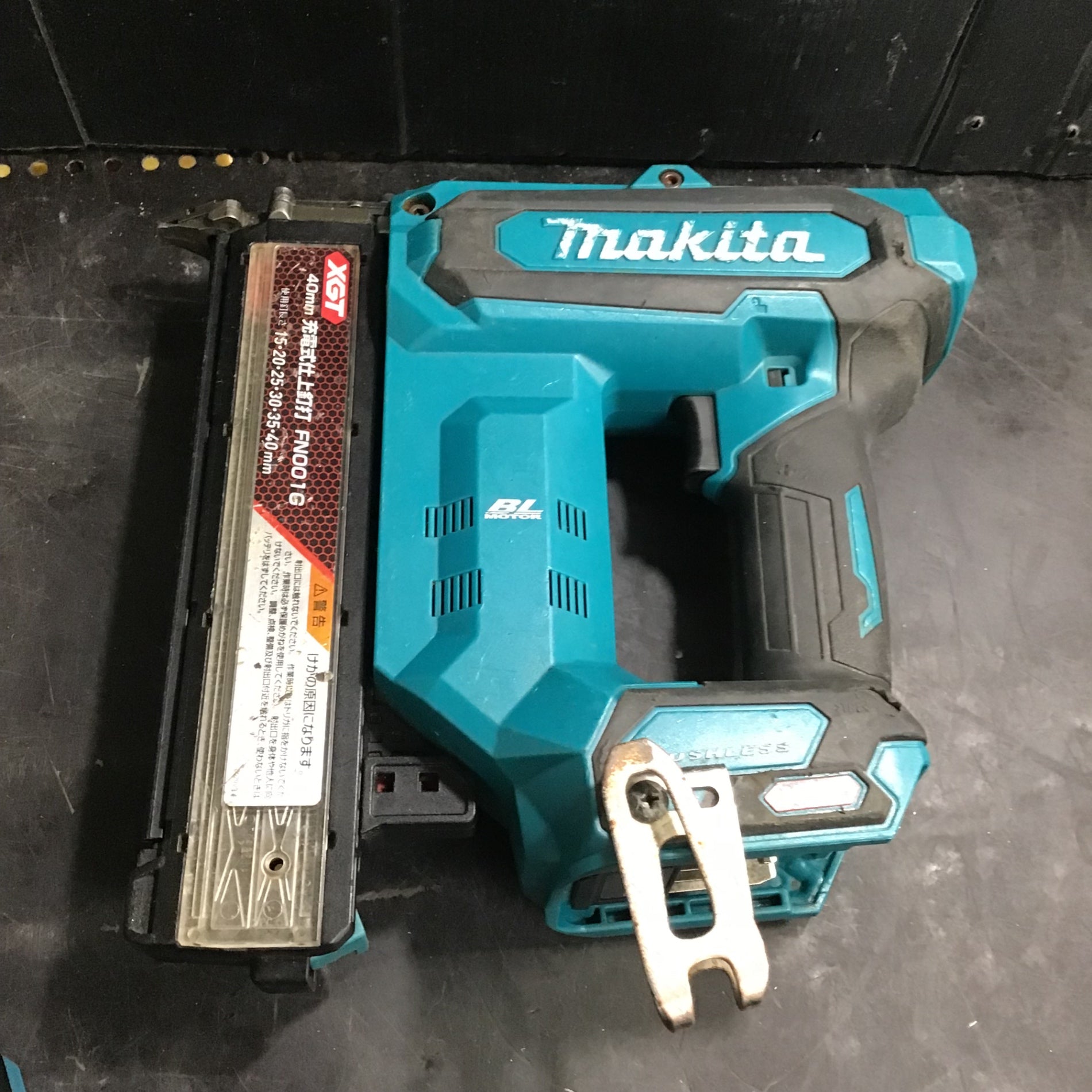 ☆マキタ(makita) 40mmコードレス仕上釘打 FN001GRDX【草加店
