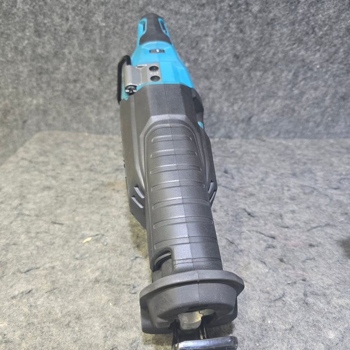 【超美品・40V 2.5Ahバッテリ付き！(※充電回数2回)】マキタ(makita) コードレスレシプロソー JR002GZ【桶川店】