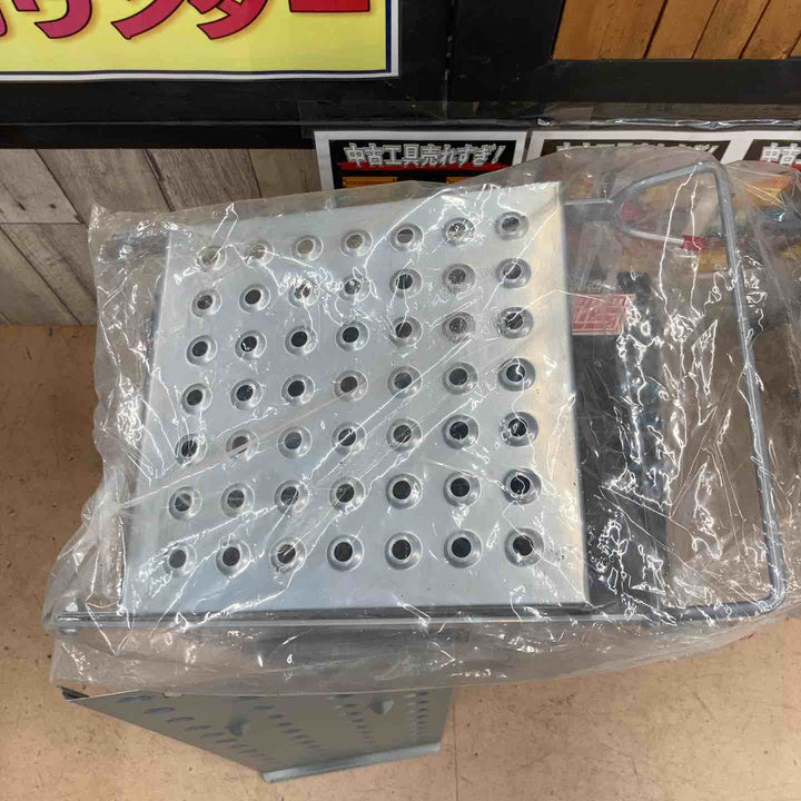 【未使用品】 【店頭受取り限定】 STEP 8/ステップエイト 脚立 足場 踏み台 SE-2AMO 【東大和店】