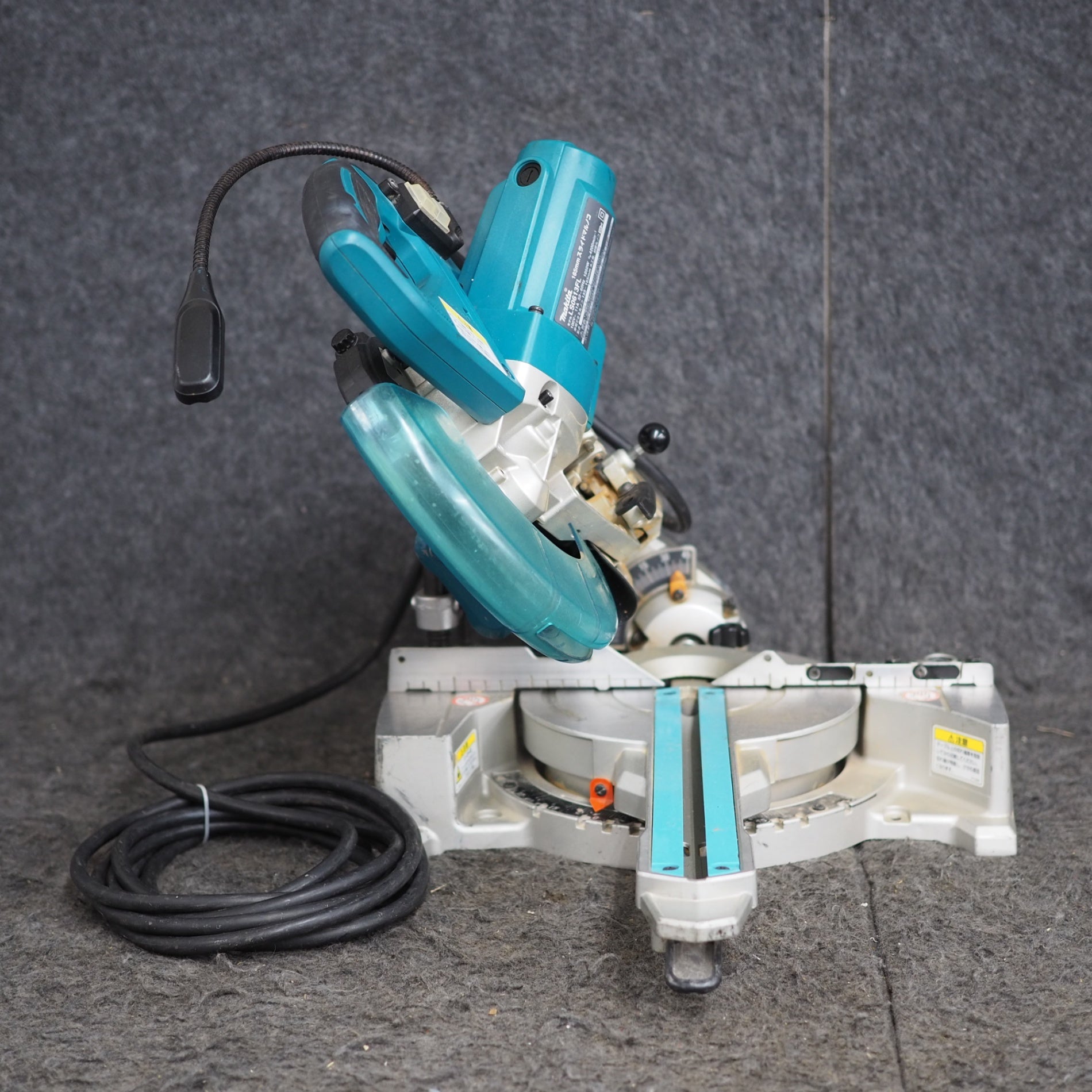 【中古】【動作OK】【店頭引取限定】スライド丸ノコ　MAKITA　マキタ　LS0613FL　本体のみ 現状品】マキタ/makita スライドマルノコ LS0613FL【鴻巣店】 – アクト