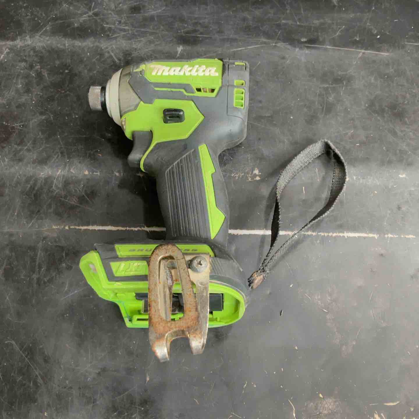 マキタ/makita TD170DZL 18V充電式インパクトドライバ(バッテリ付 