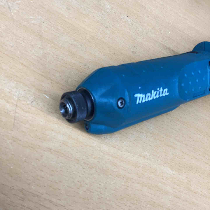 ◇マキタ(makita)コードレスペンインパクトドライバ TD020DS【越谷店】