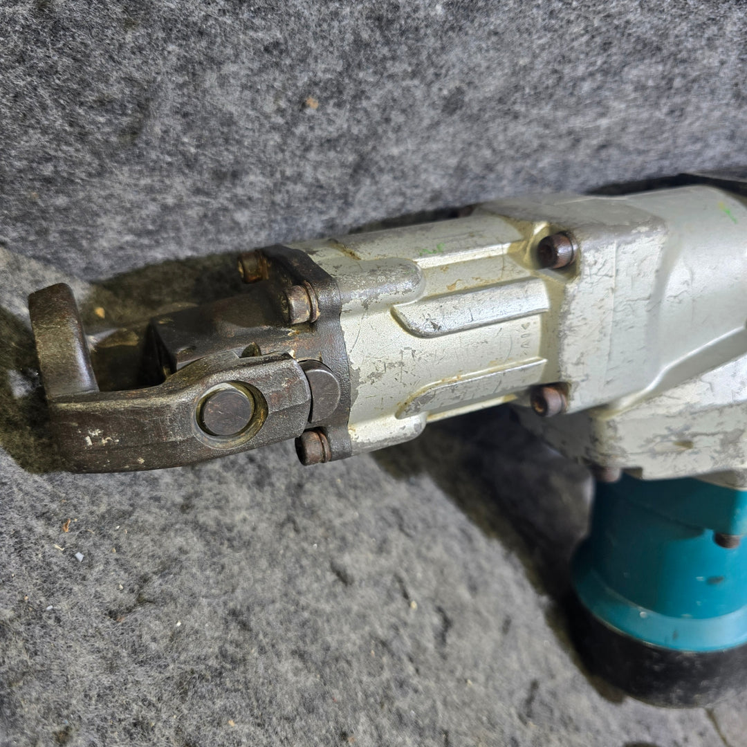 【中古品】マキタ(makita) ハンマドリル HR4030C【桶川店】